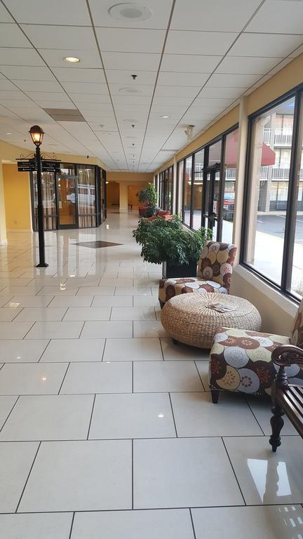 Baymont By Wyndham Fayetteville Fort Bragg Area Экстерьер фото
