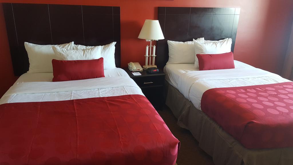 Baymont By Wyndham Fayetteville Fort Bragg Area Экстерьер фото