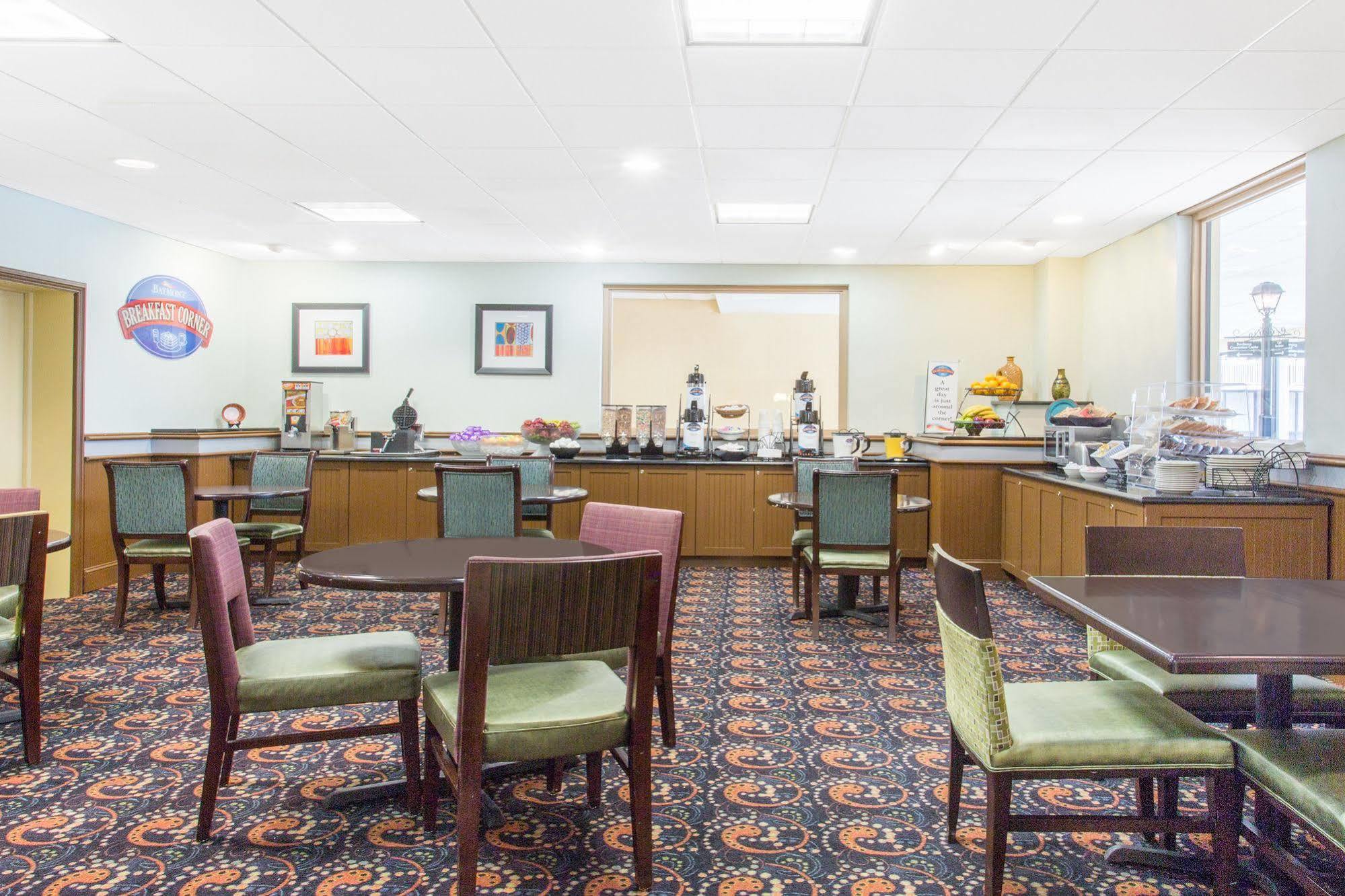 Baymont By Wyndham Fayetteville Fort Bragg Area Экстерьер фото